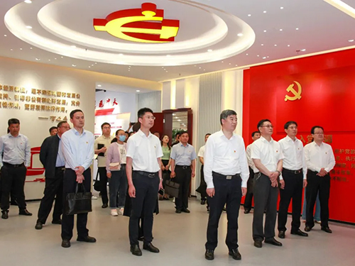 全市“兩企三新”黨組織代表觀摩會在鵬飛集團(tuán)召開